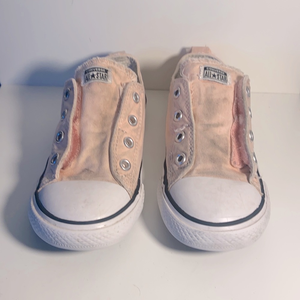 Pink converse toddler size 10.